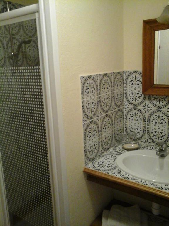 Les Roberderies Hotel Broc Eksteriør billede
