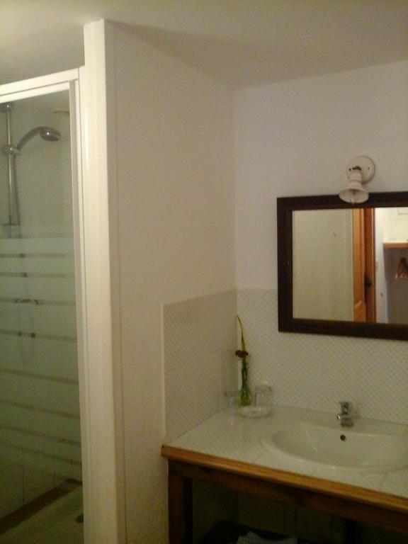 Les Roberderies Hotel Broc Eksteriør billede